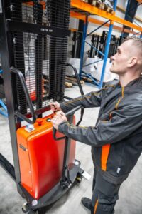 Gerbeur électrique Transpalette haute levée ECO – Bis 3500 mm Hauteur de levée - Image 4